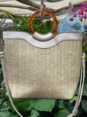Atrie Straw Purse With Faux Tortoise Handles